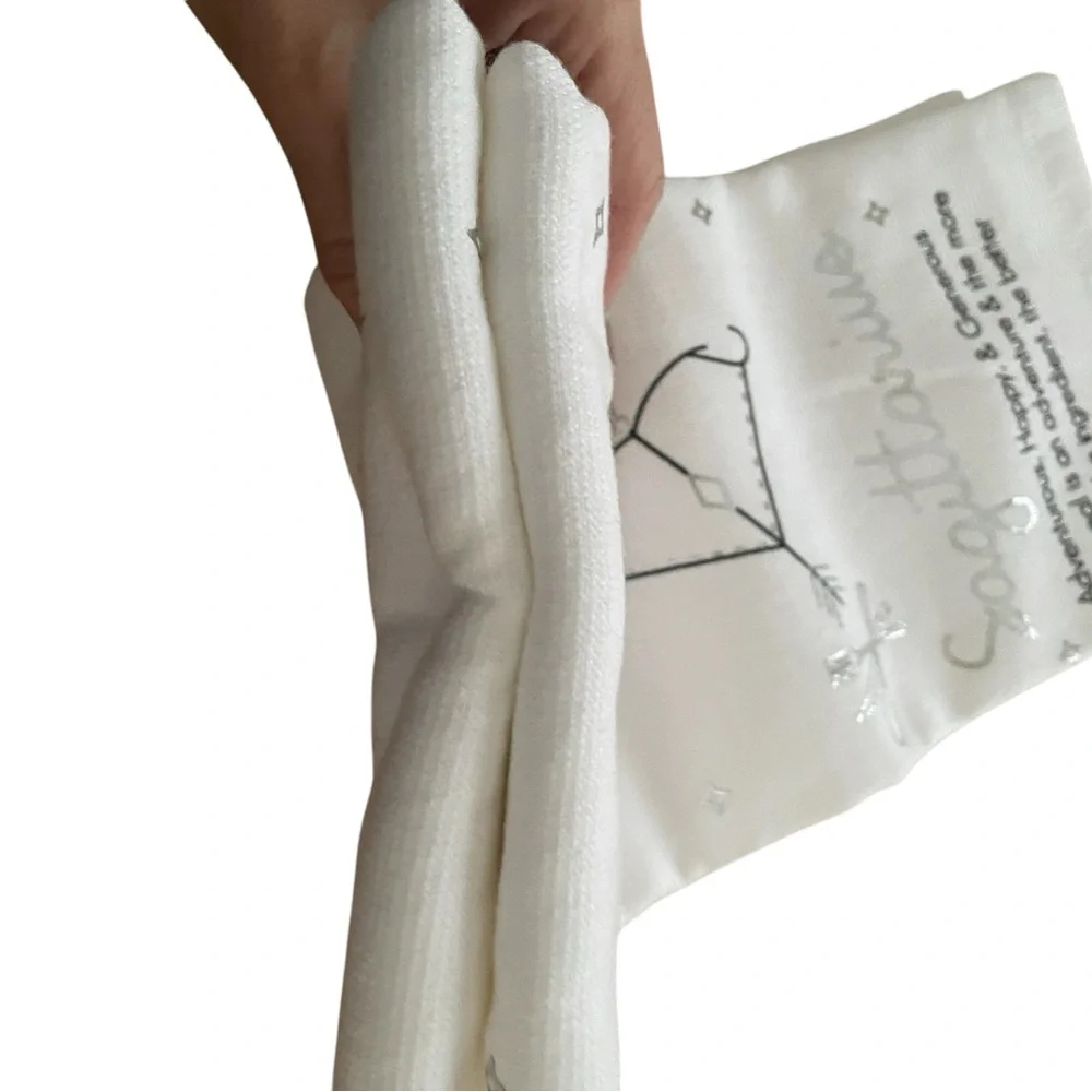 NWT 2 Isaac Mizrahi White Sagittarius Kitchen Towels
